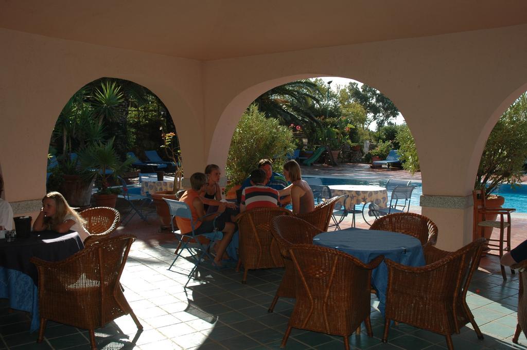 Residence Fenicia Виласимиус Екстериор снимка